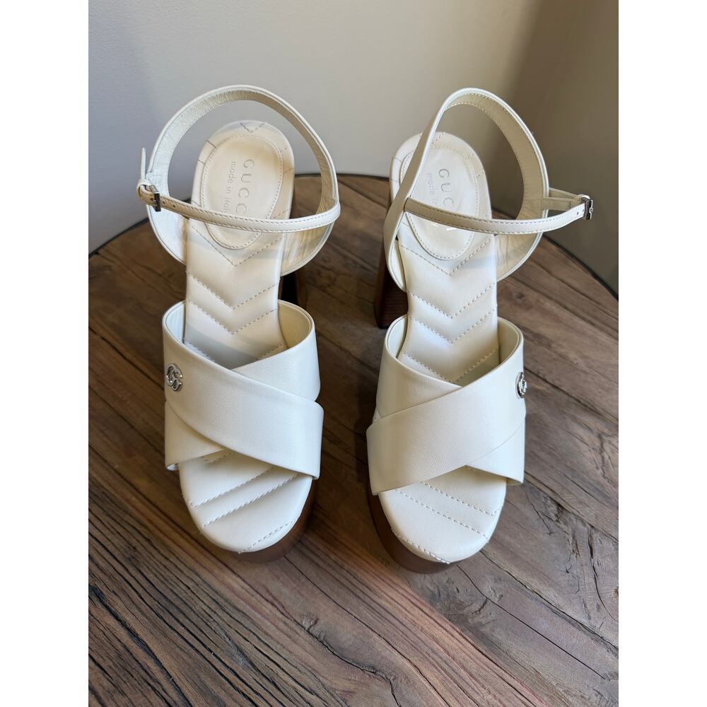 Gucci Platform Sandals White Leather Size 37.5 Brand New in Box - Picture 4 of 13